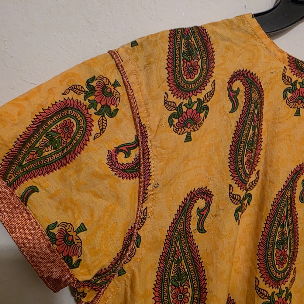 Yellow Paisley Tunic with Embroidered Detail Size XXL - Picture 8 of 11